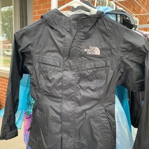 Kids NorthFace Windbreaker ( size 5 )